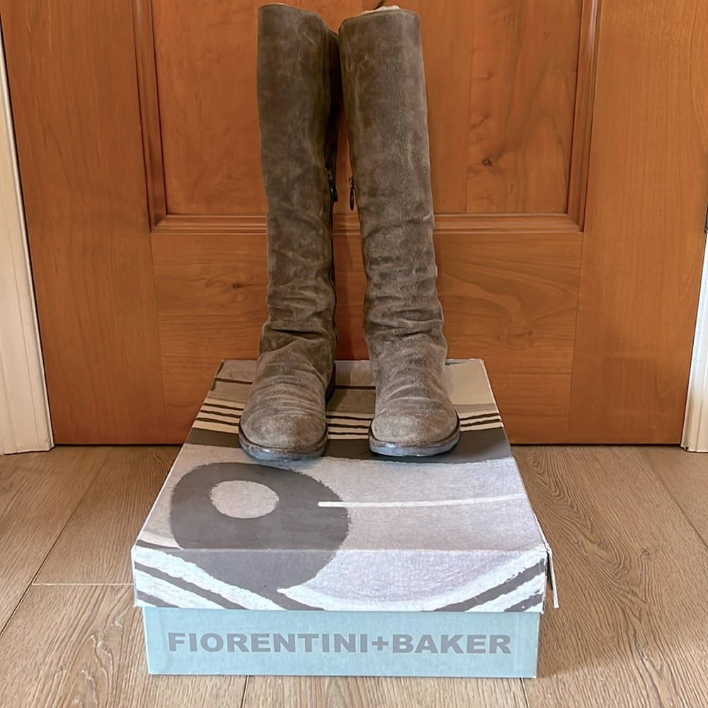 Florentini + Baker Suède boots Olive Size 8